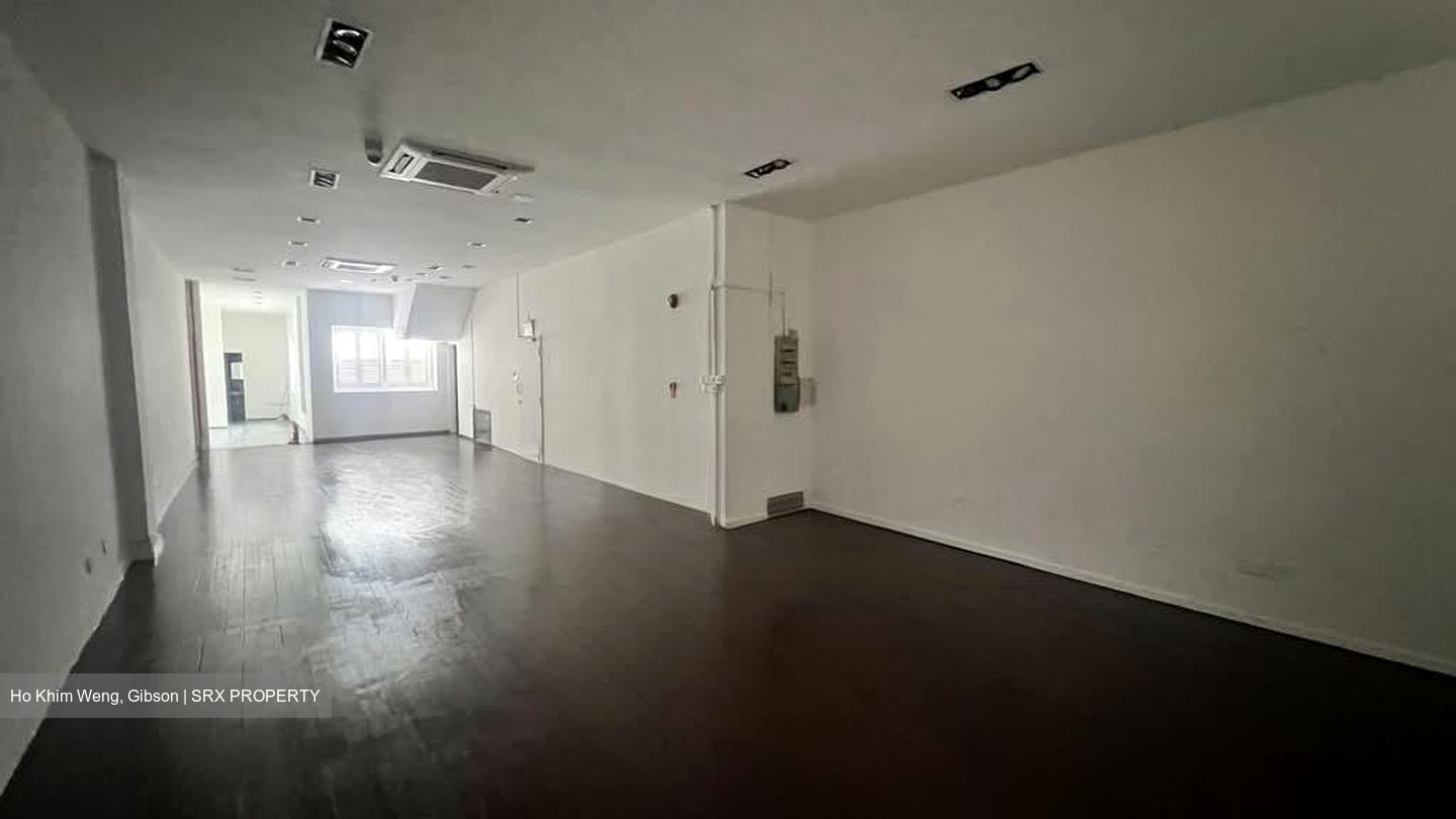 International Plaza (D2), Shop House #540114711